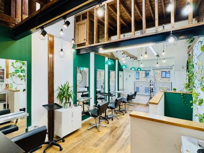 Salon Co working space/chair hire *Liverpool street st