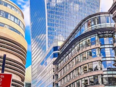 Salon Co working space/chair hire *Liverpool street st