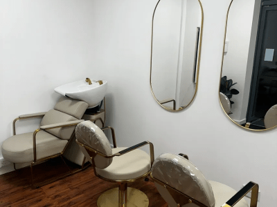 Your Stylish Haven Rent Nail desk for Your Business