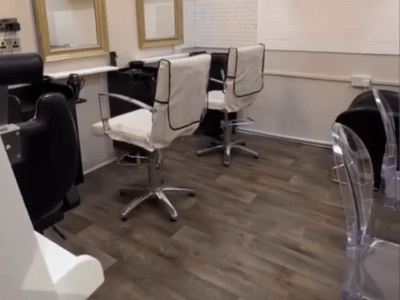 Barber Chair Rental Opportunity in the Heart of Brixton Plaza!