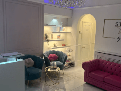 Luxurious Nail Bar Space for Rent on Hagley Road