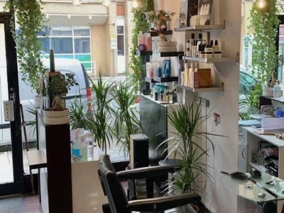 Rent Your Beauty Room: Join Our Thriving High Street Salon in NW10!