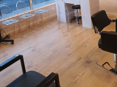 Rent Your Nail Station in Brand New Streatham Salon, London!