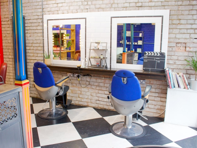 Join the Buzz: Rent Barber Chairs in our Lively Salon!