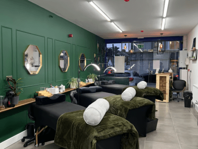 BEAUTIFUL THERAPY ROOM TO RENT for Lash/ Brow beauty