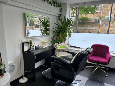 Beauty Room* Available For Rent* Prestige Lounge