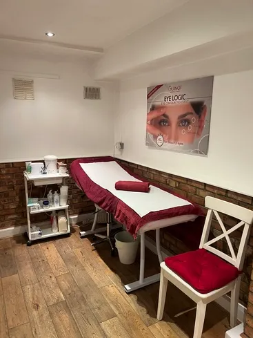 Join Our Styling Hub: Hair Station Available in Established Salon