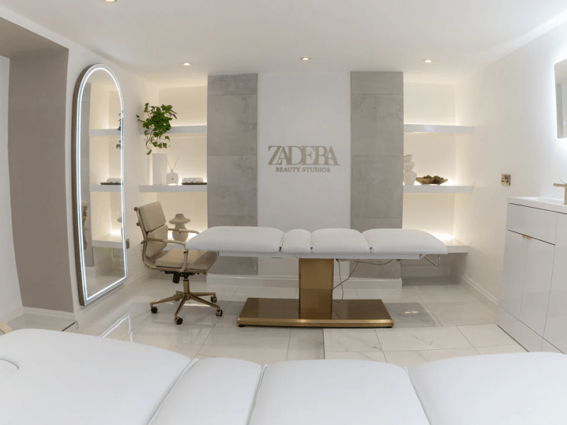 Stunning Studio Space/Chair Rental Available in Prestigious Beauty Salon located in Greenwich, South East London