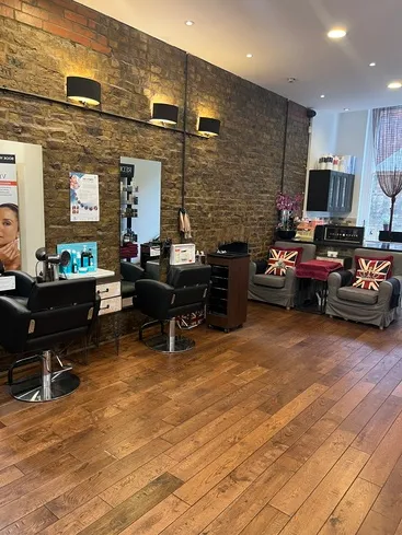 Join Our Styling Hub: Hair Station Available in Established Salon