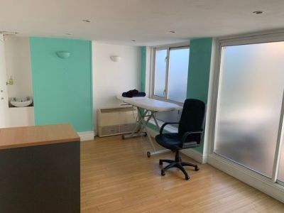 GREAT Location and Rooms available - ideal for hairdressing, aesthetics/ medical clinic, osteopathy and other wellness offering