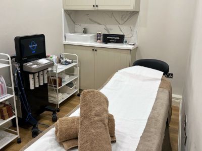 Beauty / Aesthetic room to rent