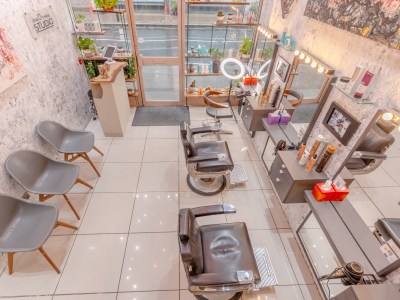 Chair Rental in Prestigious Paddington Luxury Salon