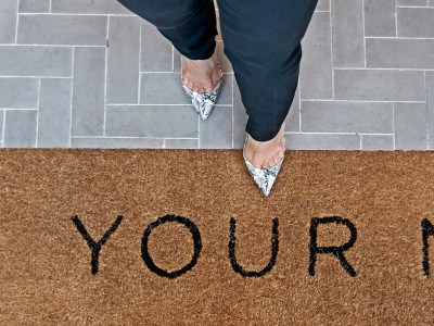 Beauty rooms to rent in busy Chiswick & Ealing Broadway West London Salons. No fixed contract, total flexibility!