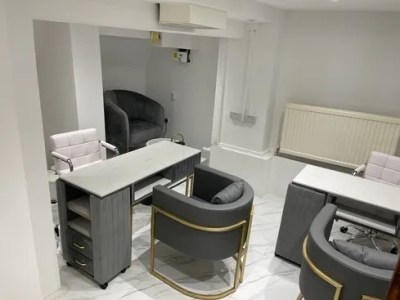 Rent a beauty room in multi service salon! - Walworth Road
