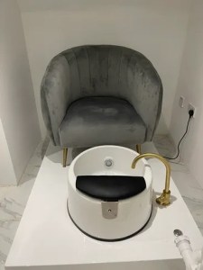 Rent a beauty room in multi service salon! - Walworth Road