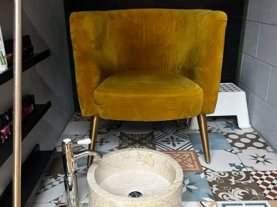 Nail Space to rent in a well established salon