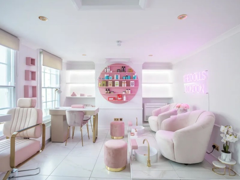 Bigger Treatment Room in Knightsbridge