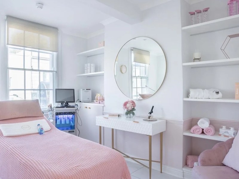 Bigger Treatment Room in Knightsbridge