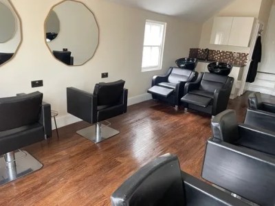 Hairdressing Chair to Rent
