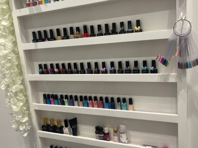 nail table with storage spaces available