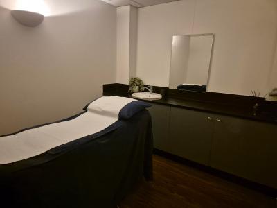 Beautiful, quiet, fully equipped treatment / consultation room.