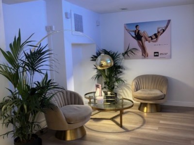 Spacious room available, premium location.